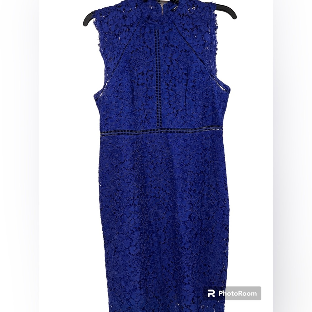 Bardot lace dress. Size 8.